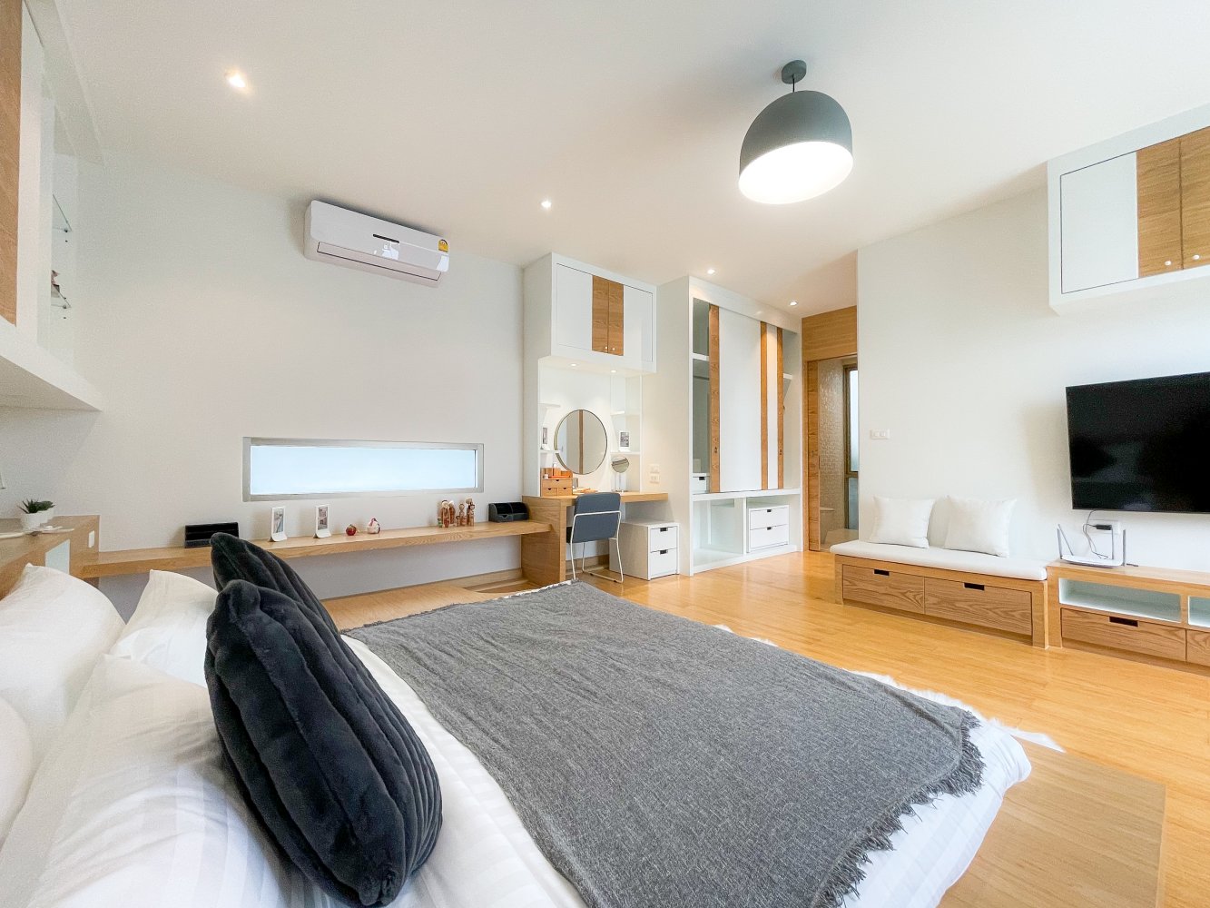 Property image - full photo 42