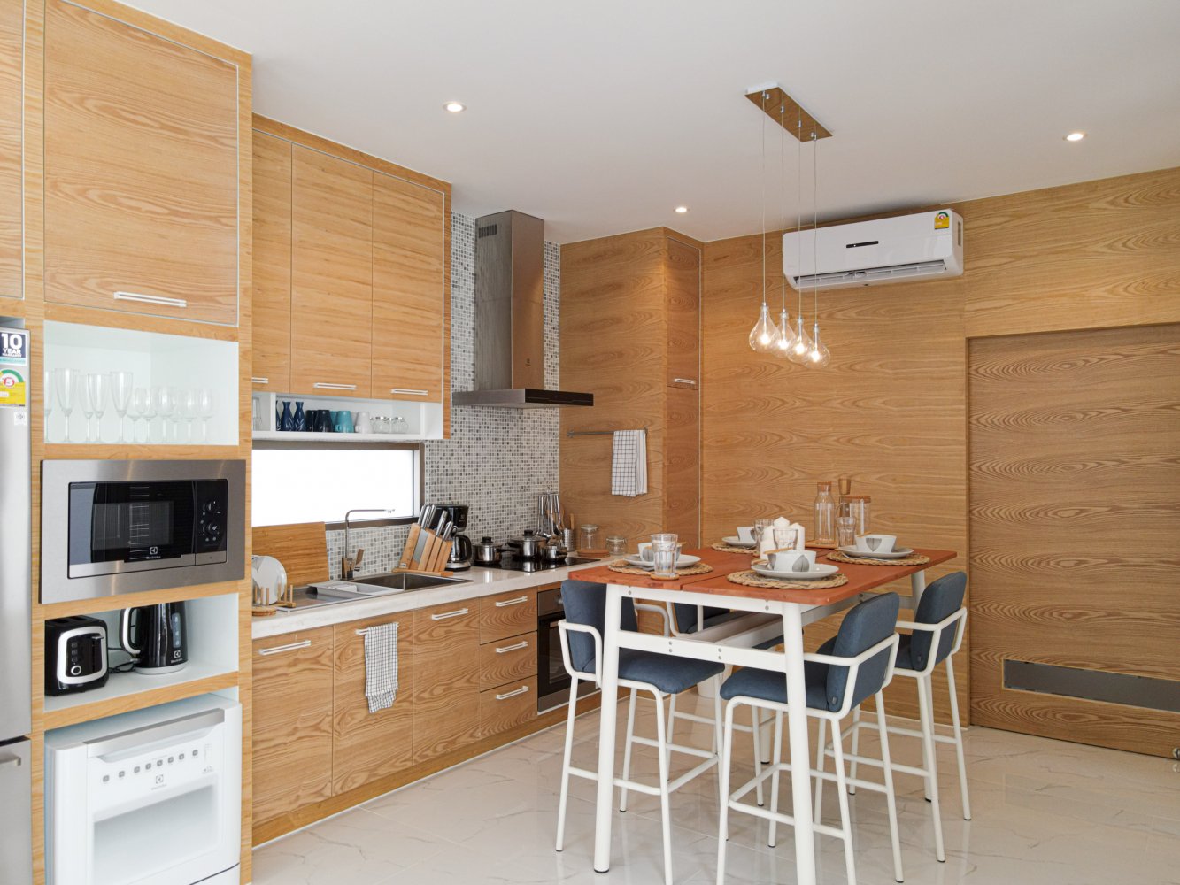 Property image - full photo 19