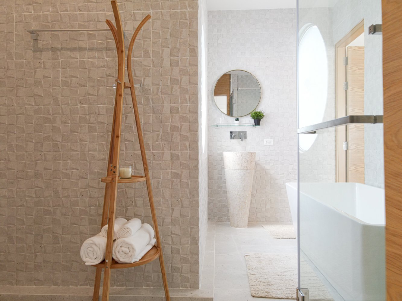 Property image - full photo 55