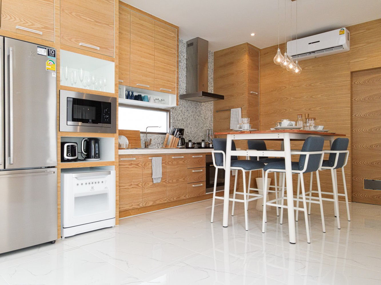 Property image - full photo 17