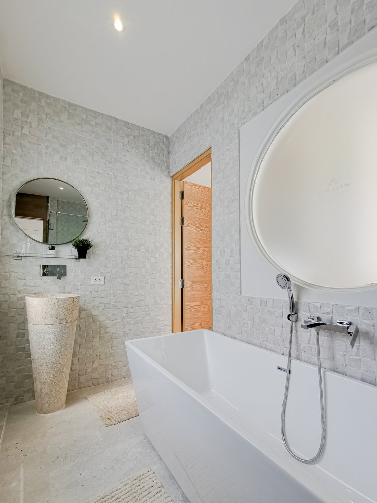 Property image - full photo 52