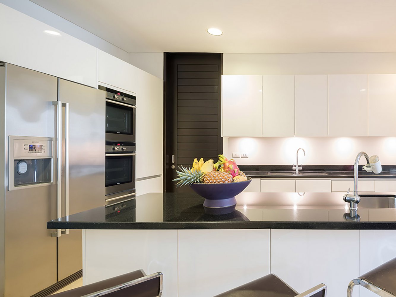 Property image - full photo 11