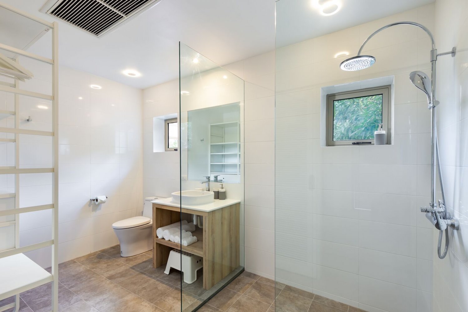 Property image - full photo 21
