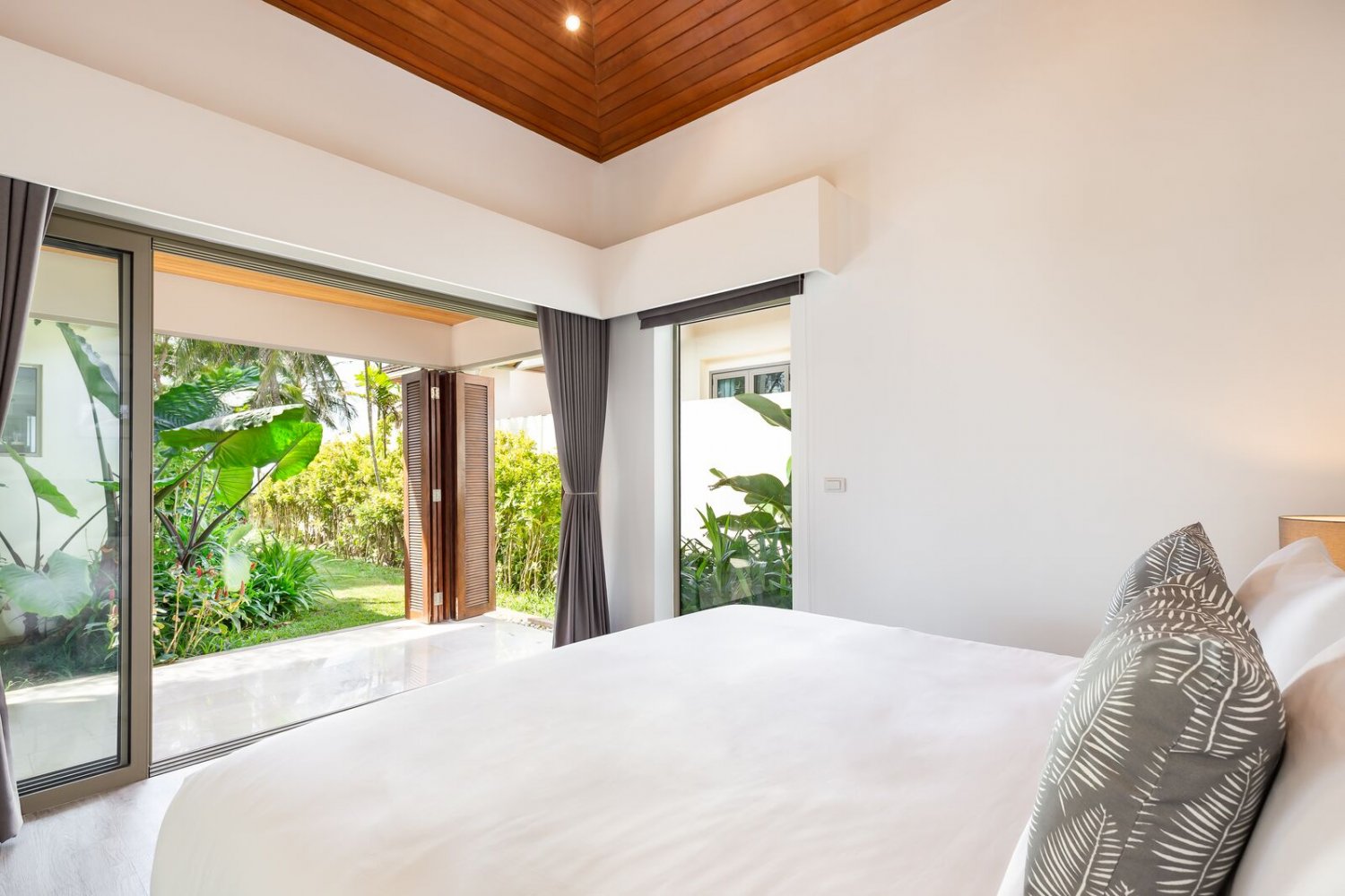 Property image - full photo 13