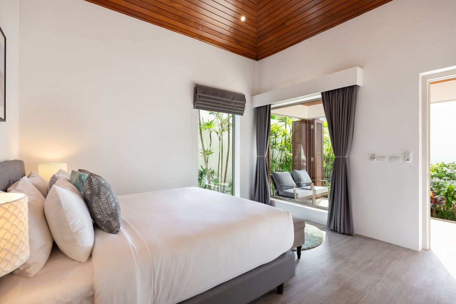 Property image - full photo 10