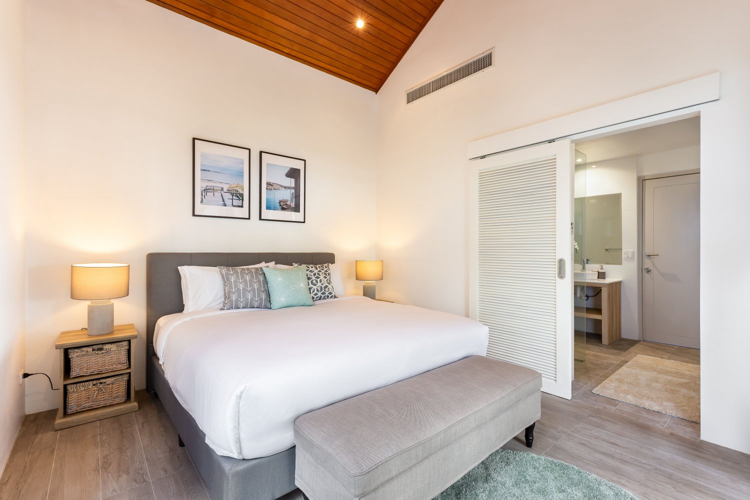 Property image - full photo 15
