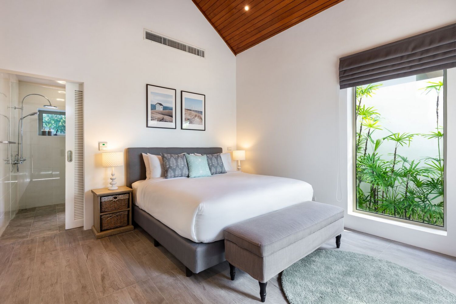 Property image - full photo 14