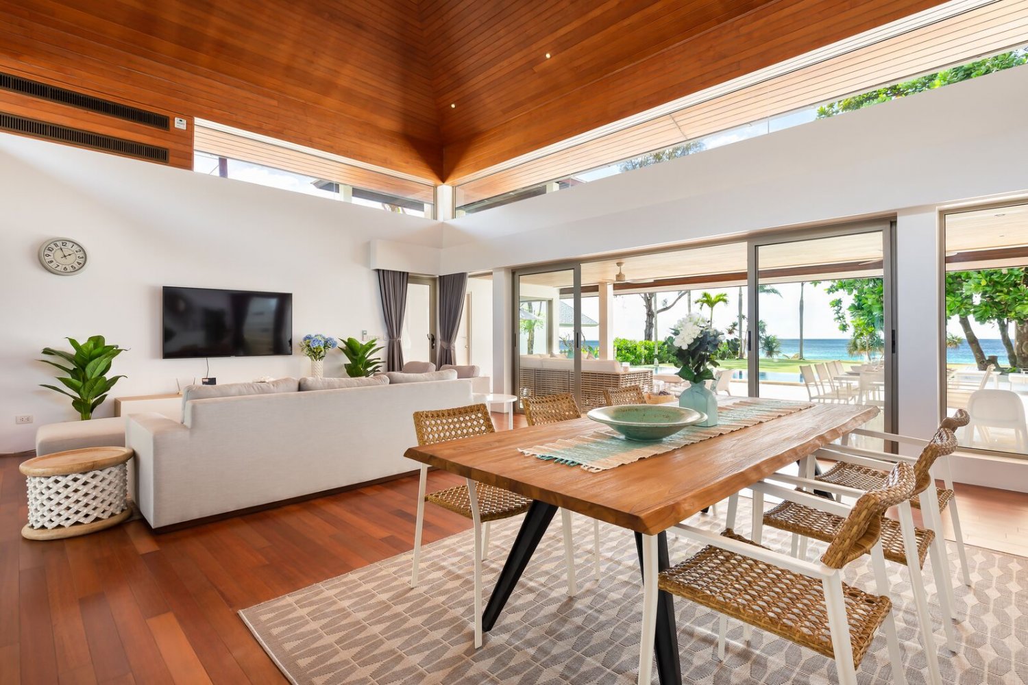 Property image - full photo 8