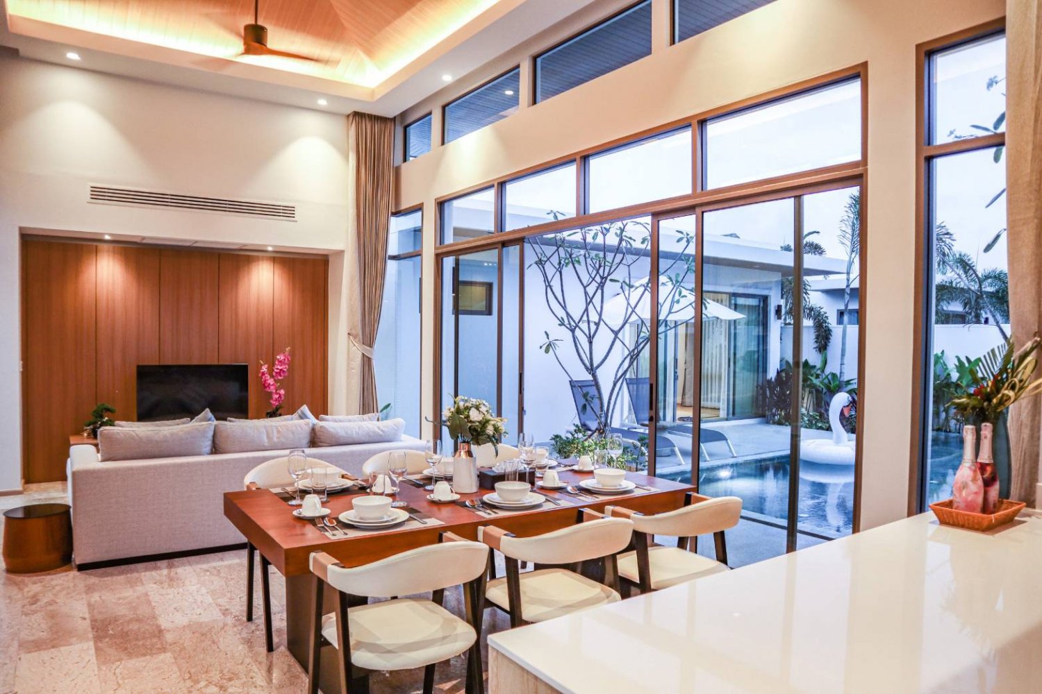 Property image - full photo 5