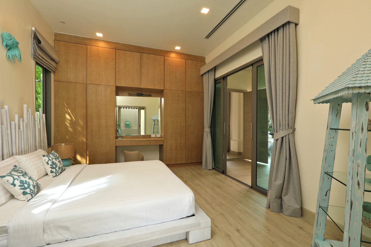 Property image - full photo 30