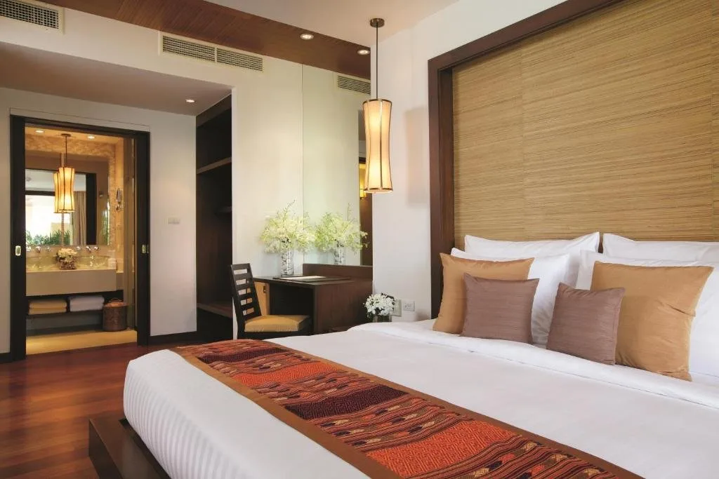 Property image - full photo 10
