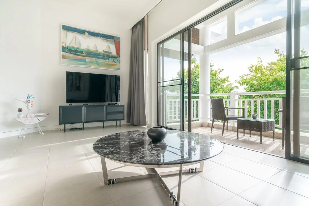 Property image - full photo 10