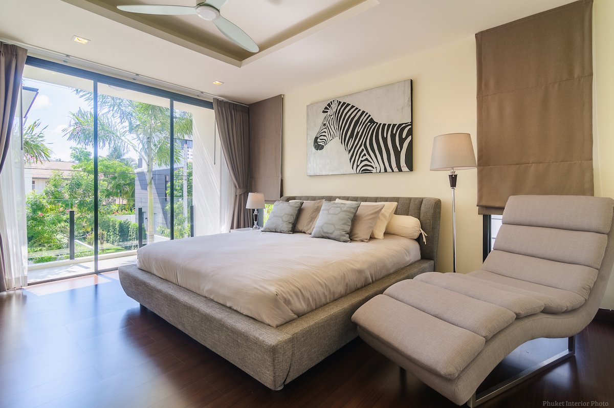 Property image - full photo 15