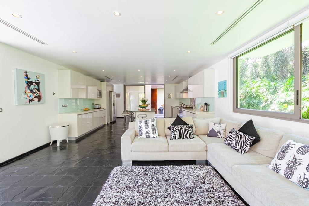Property image - full photo 25