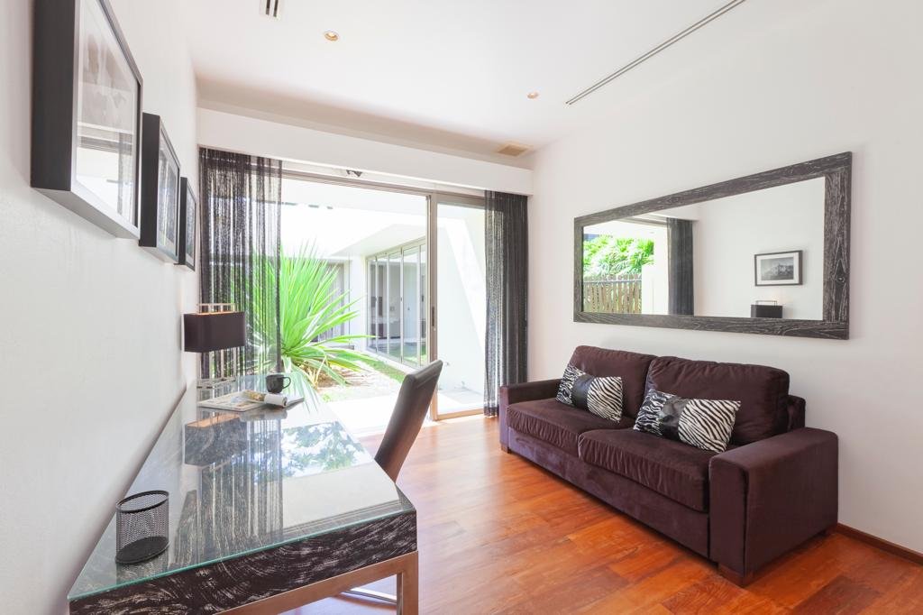 Property image - full photo 12
