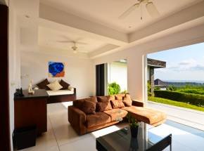 Property image - full photo 11