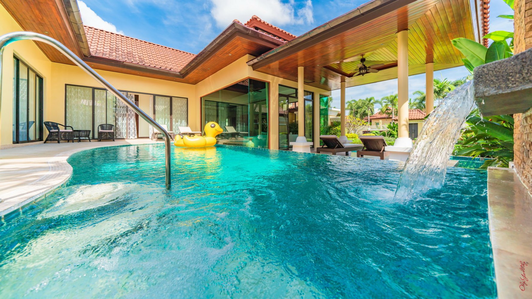 Property image - full photo 6