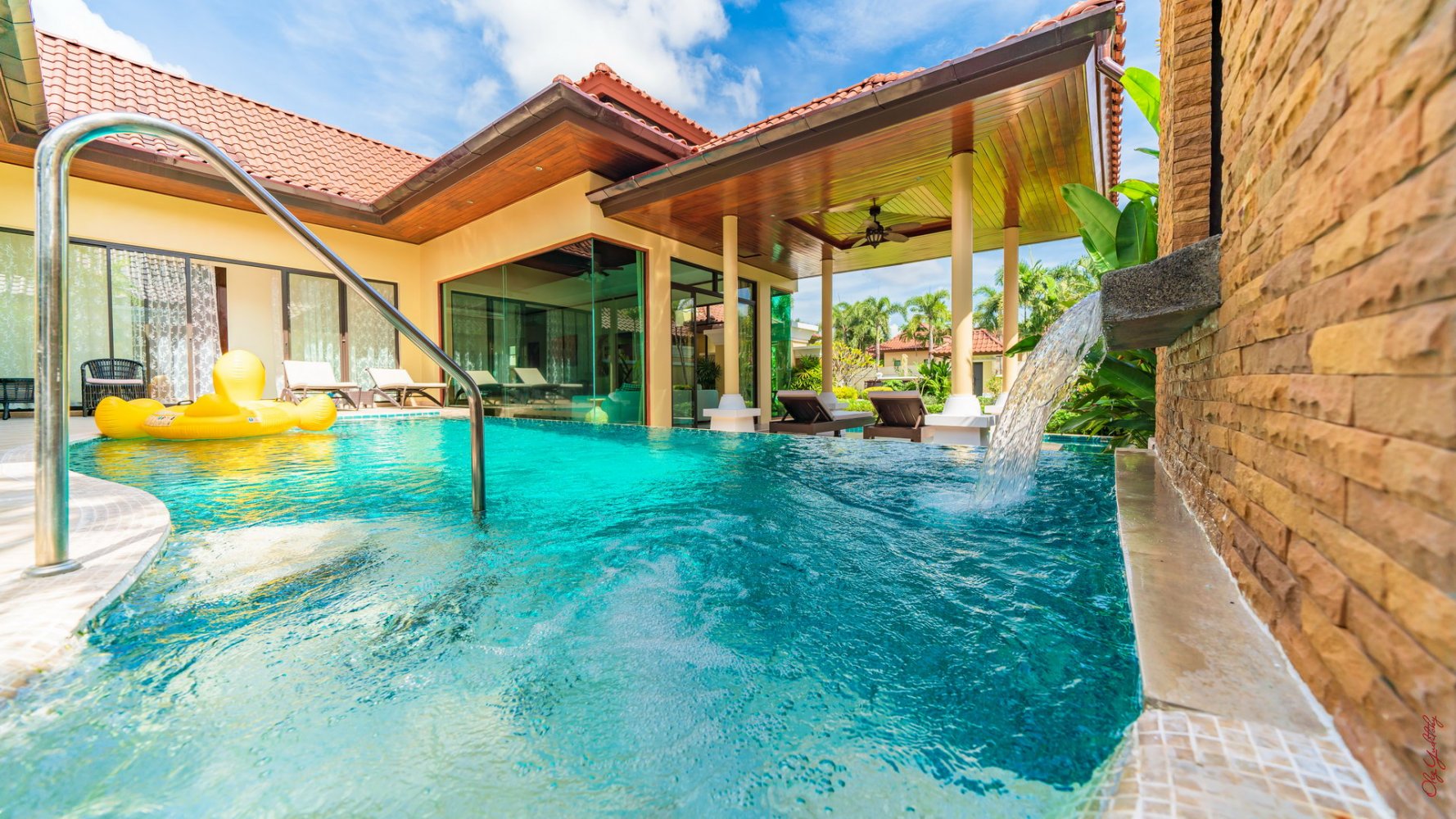 Property image - full photo 7