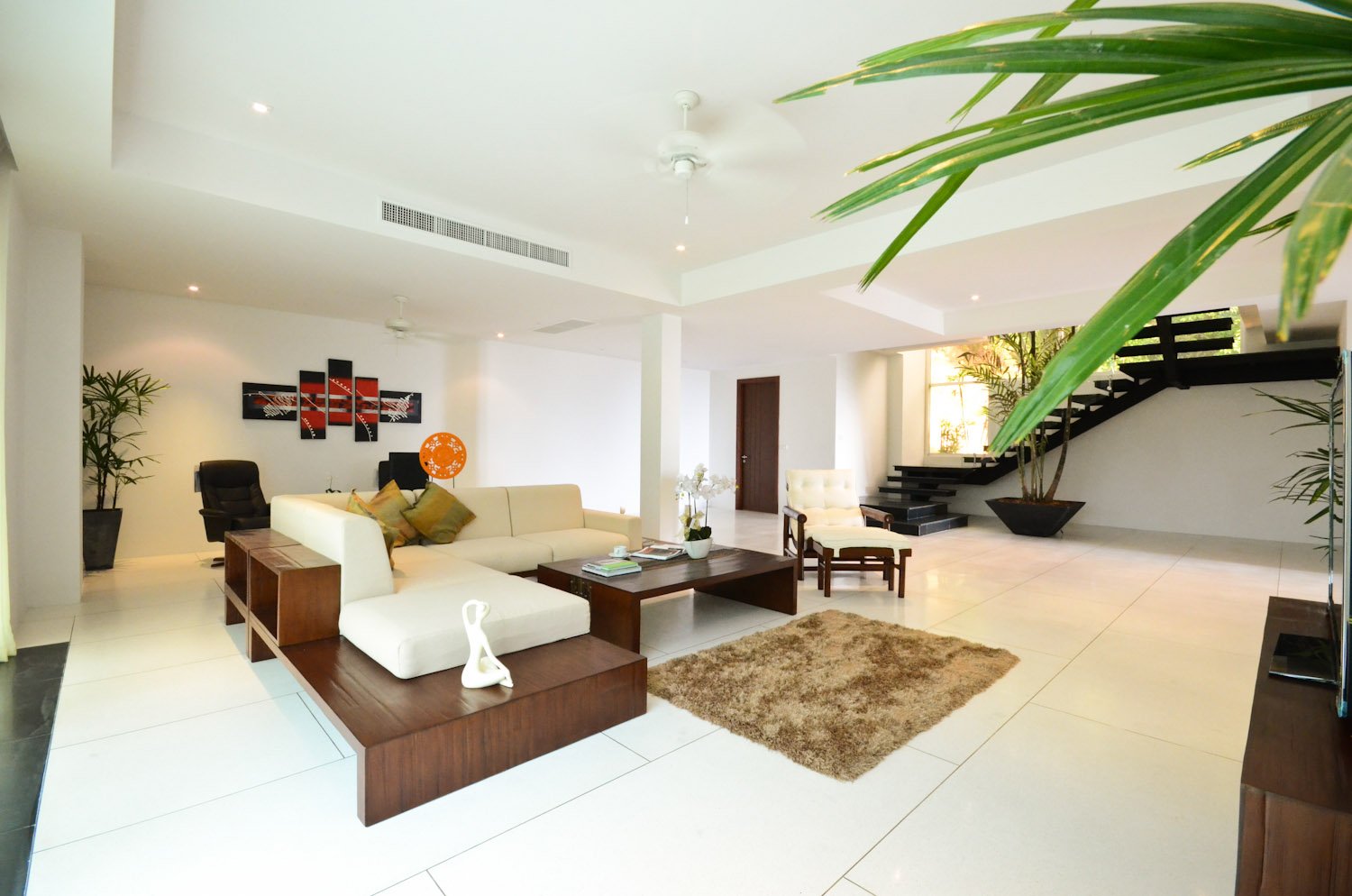 Property image - full photo 14