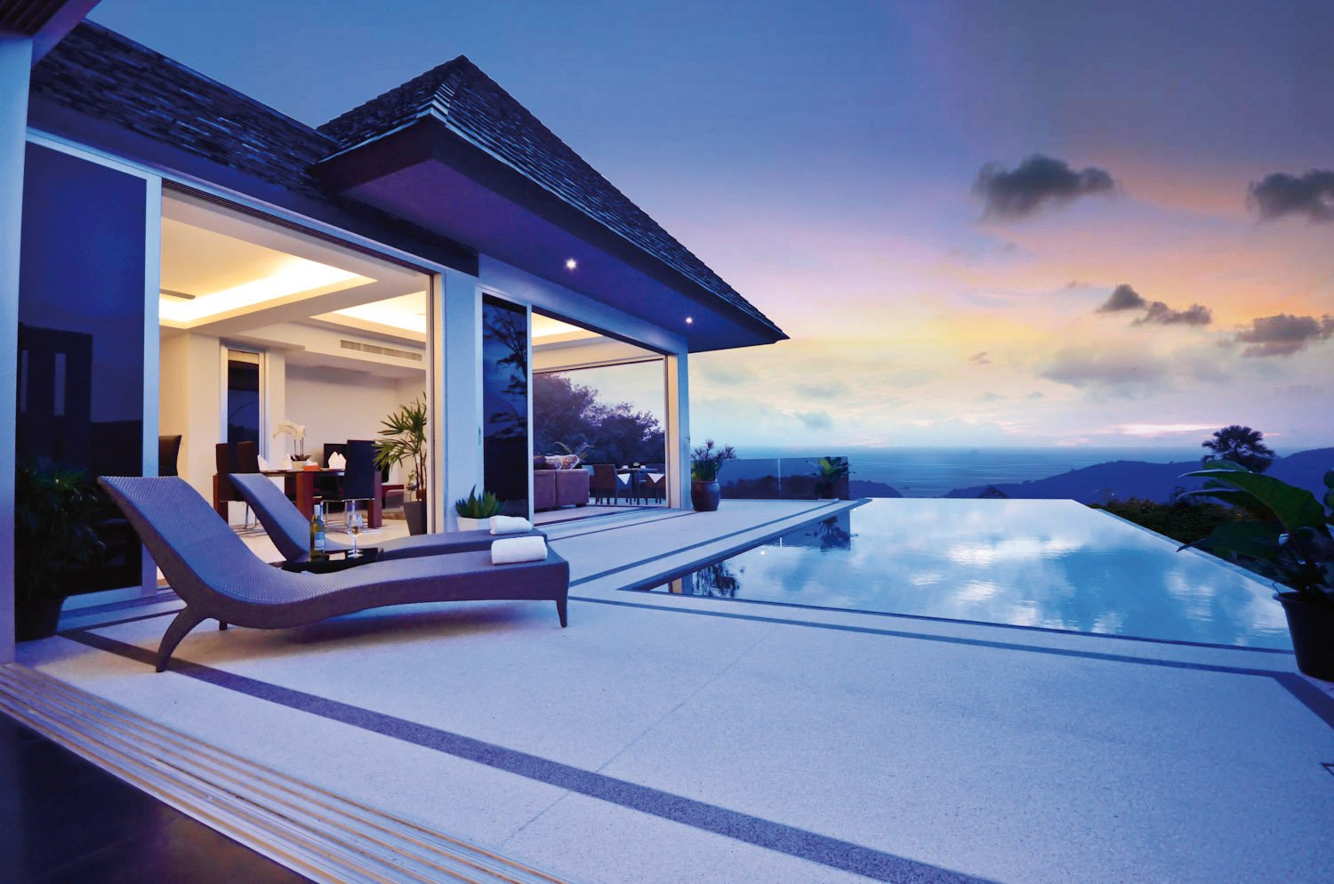 Property image - full photo 4