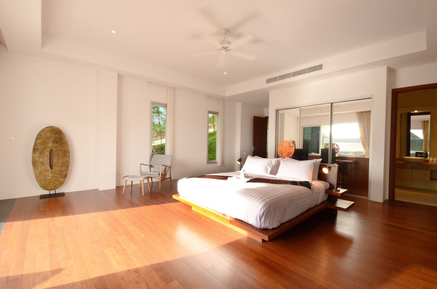 Property image - full photo 17