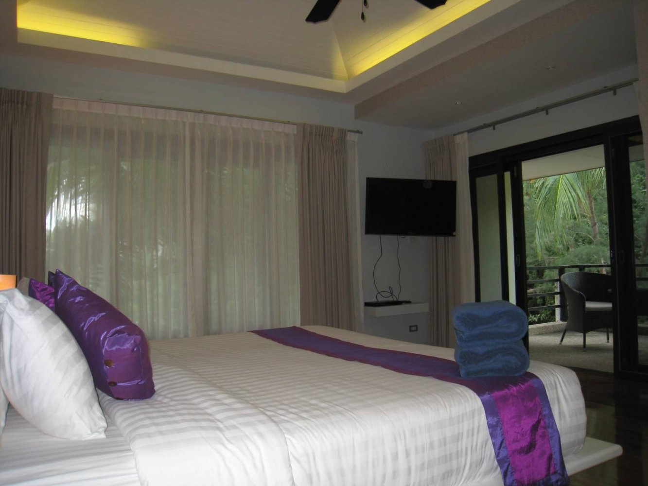 Property image - full photo 14