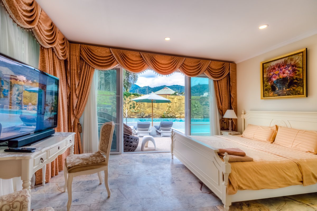 Property image - full photo 30