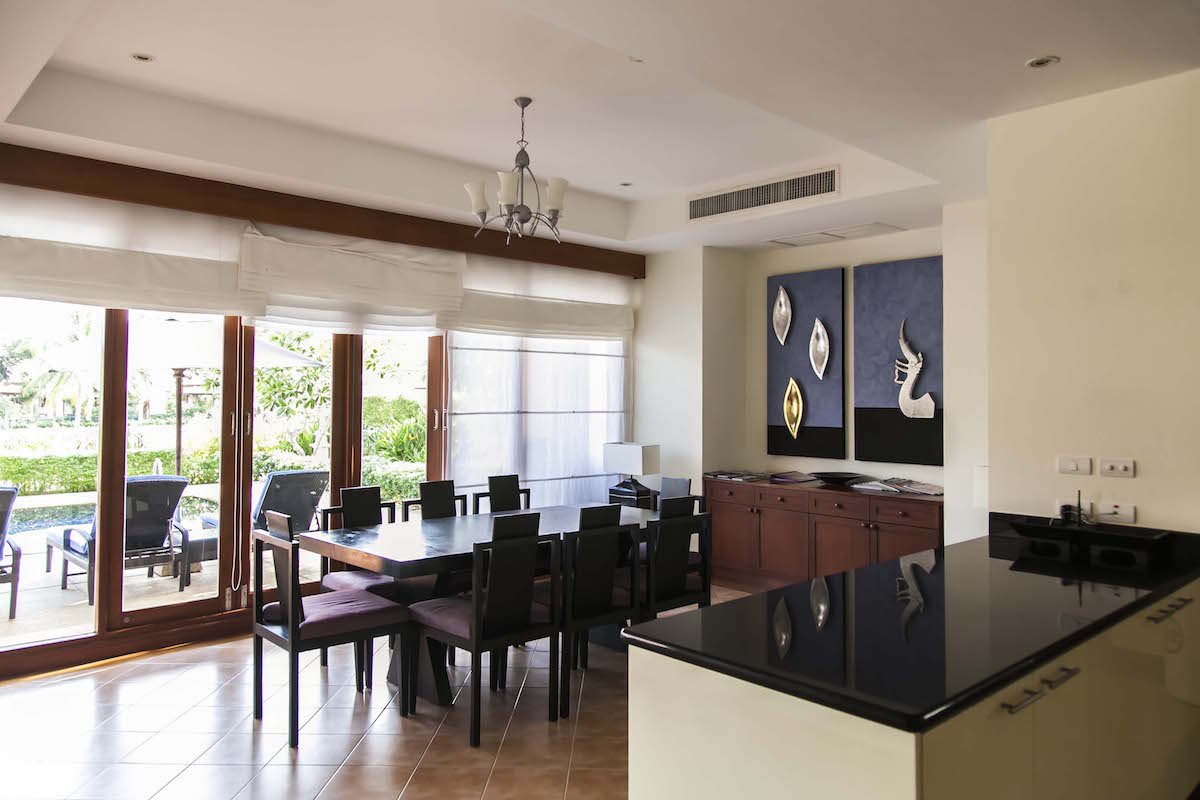 Property image - full photo 10