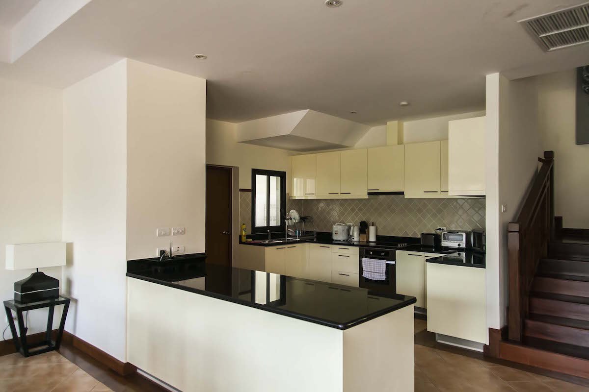 Property image - full photo 11