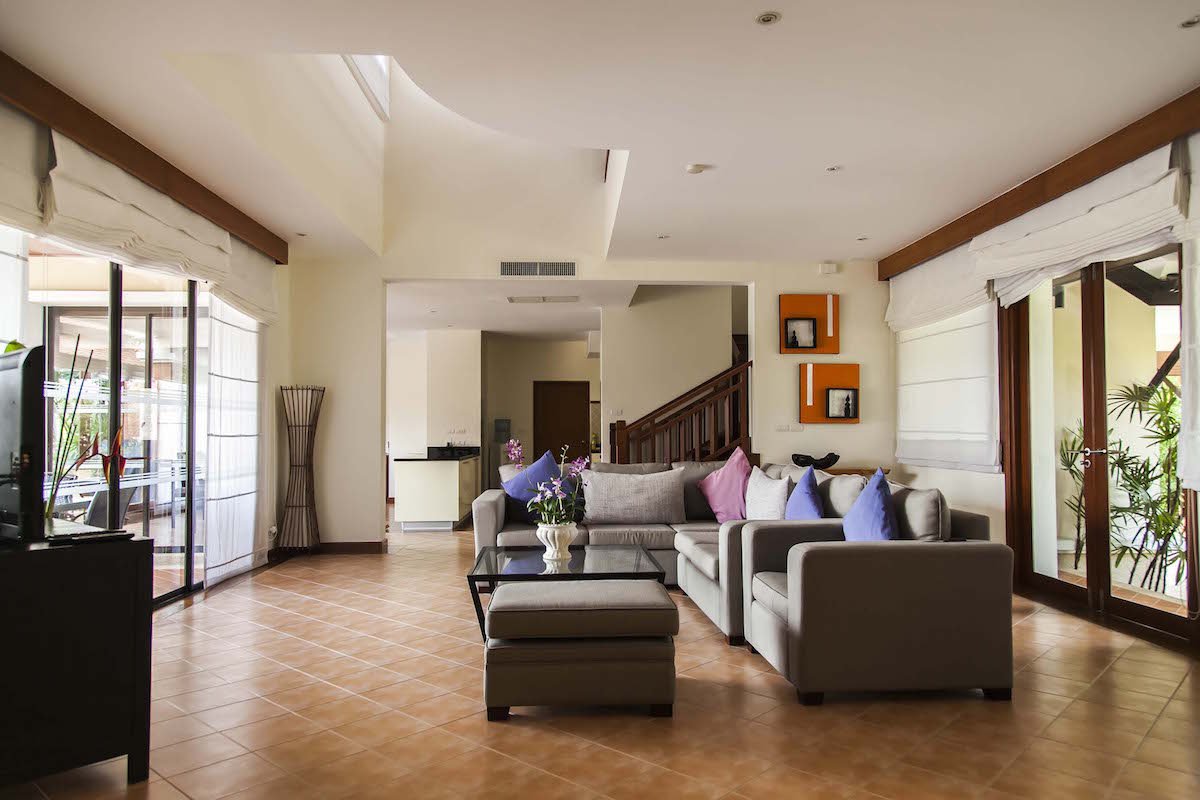 Property image - full photo 10