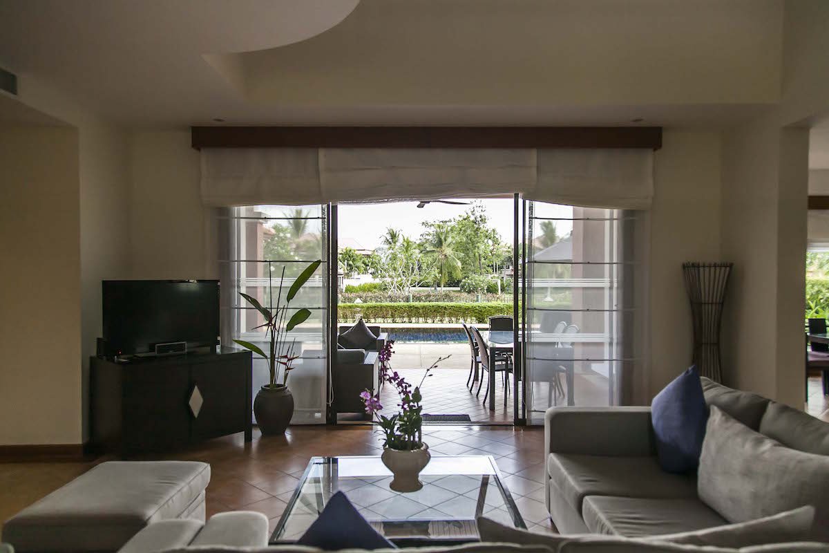 Property image - full photo 3