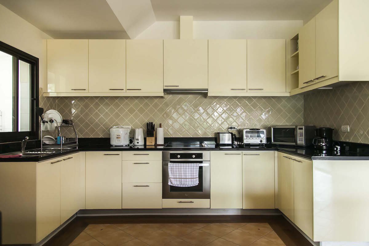 Property image - full photo 12