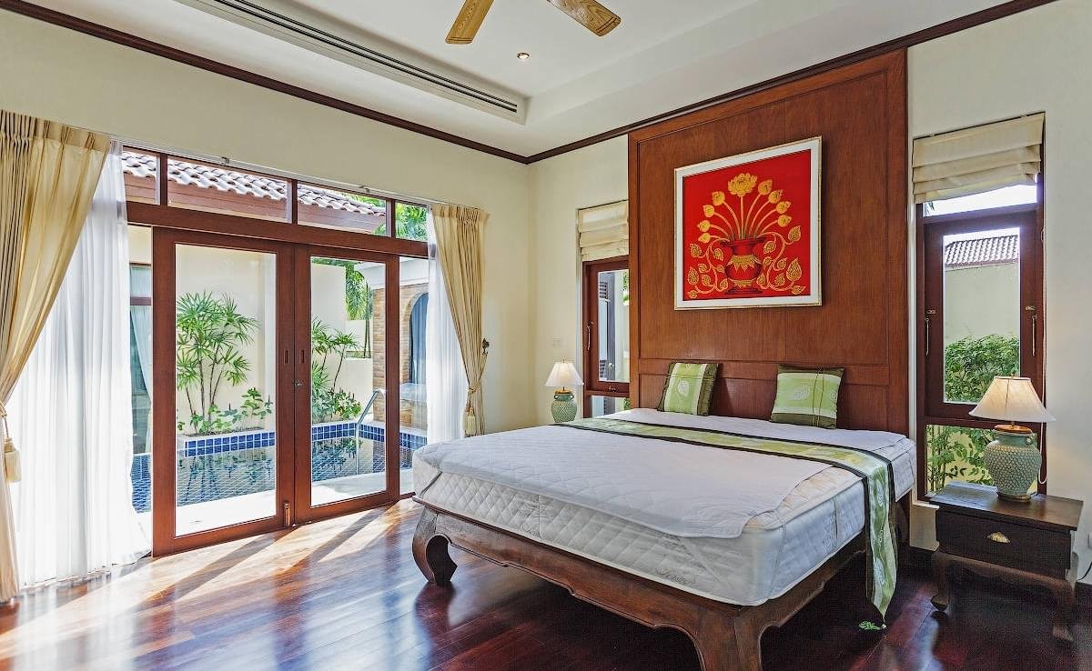 Property image - full photo 9
