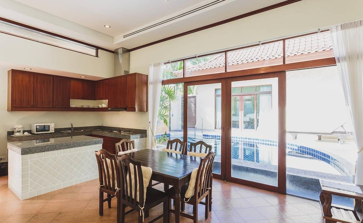 Property image - full photo 6