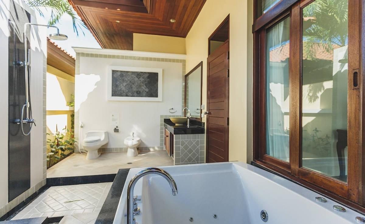 Property image - full photo 15