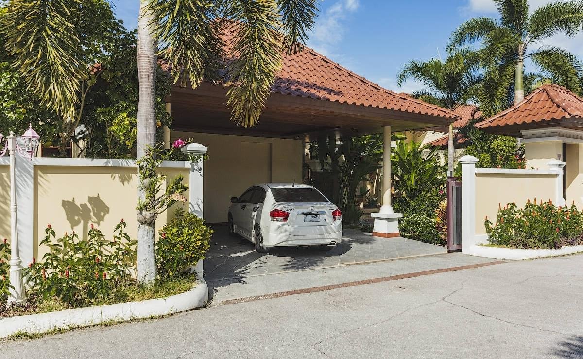 Property image - full photo 1