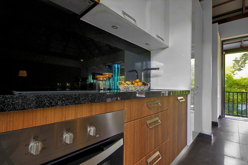 Property image - full photo 18