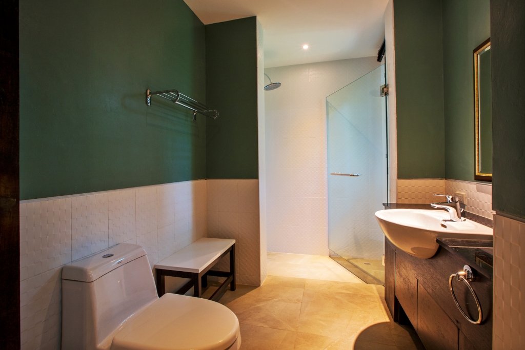Property image - full photo 9