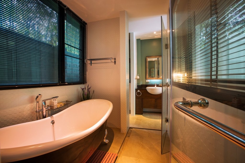 Property image - full photo 6