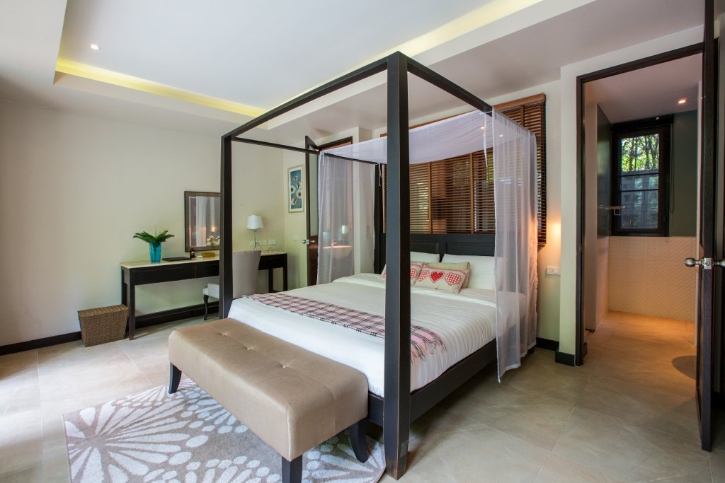 Property image - full photo 3