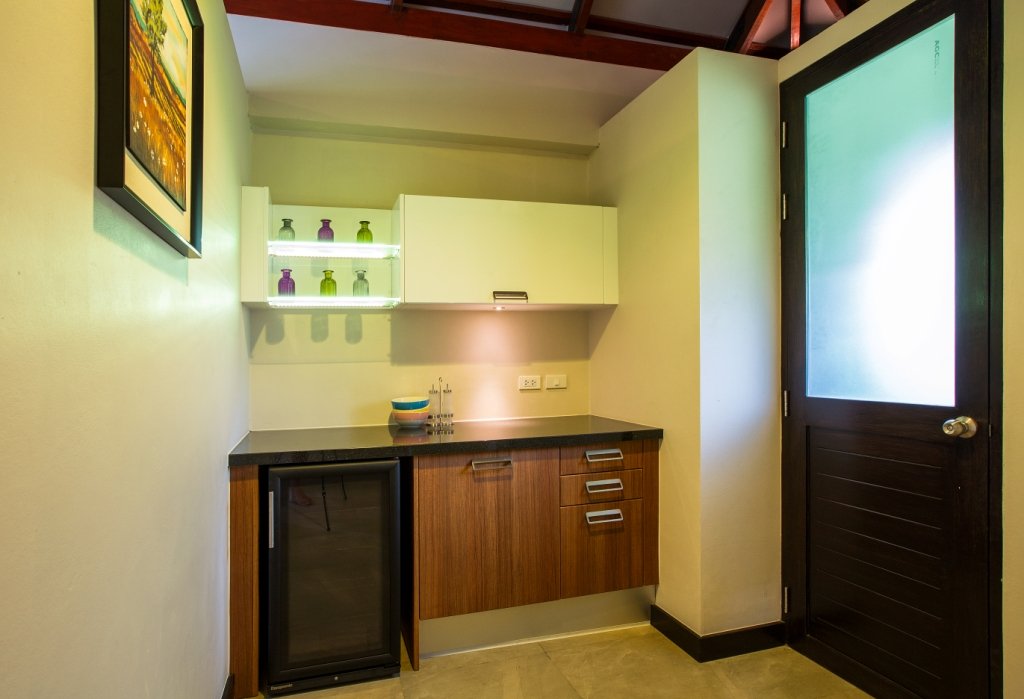 Property image - full photo 10