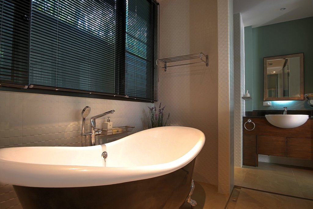 Property image - full photo 15