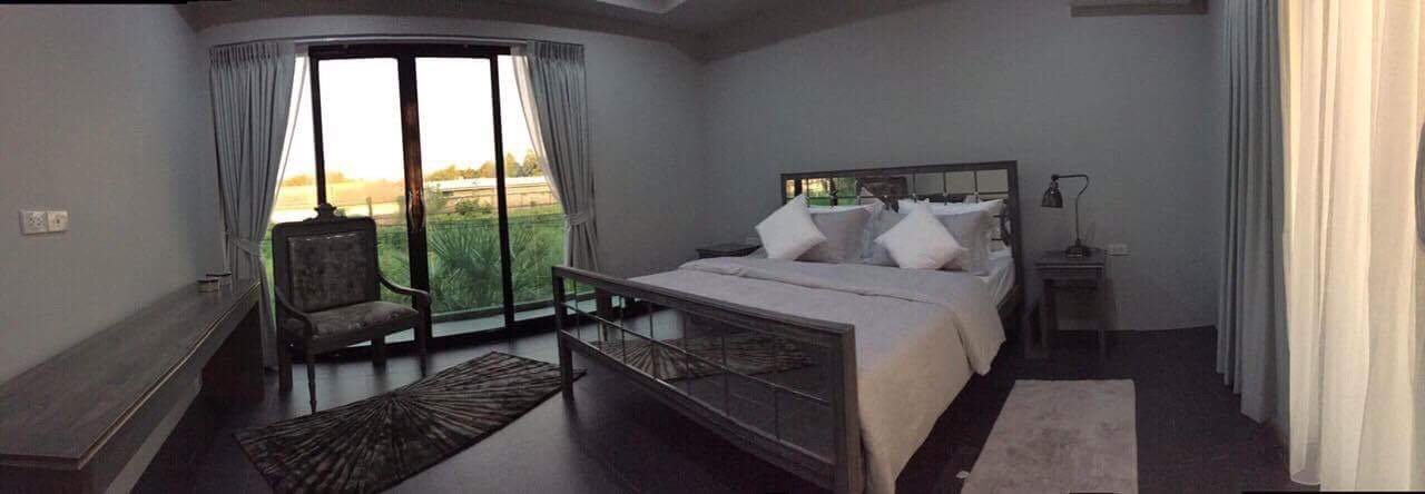 Property image - full photo 11