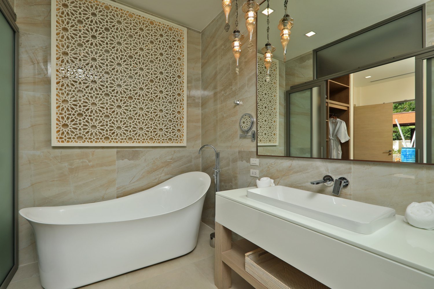 Property image - full photo 22