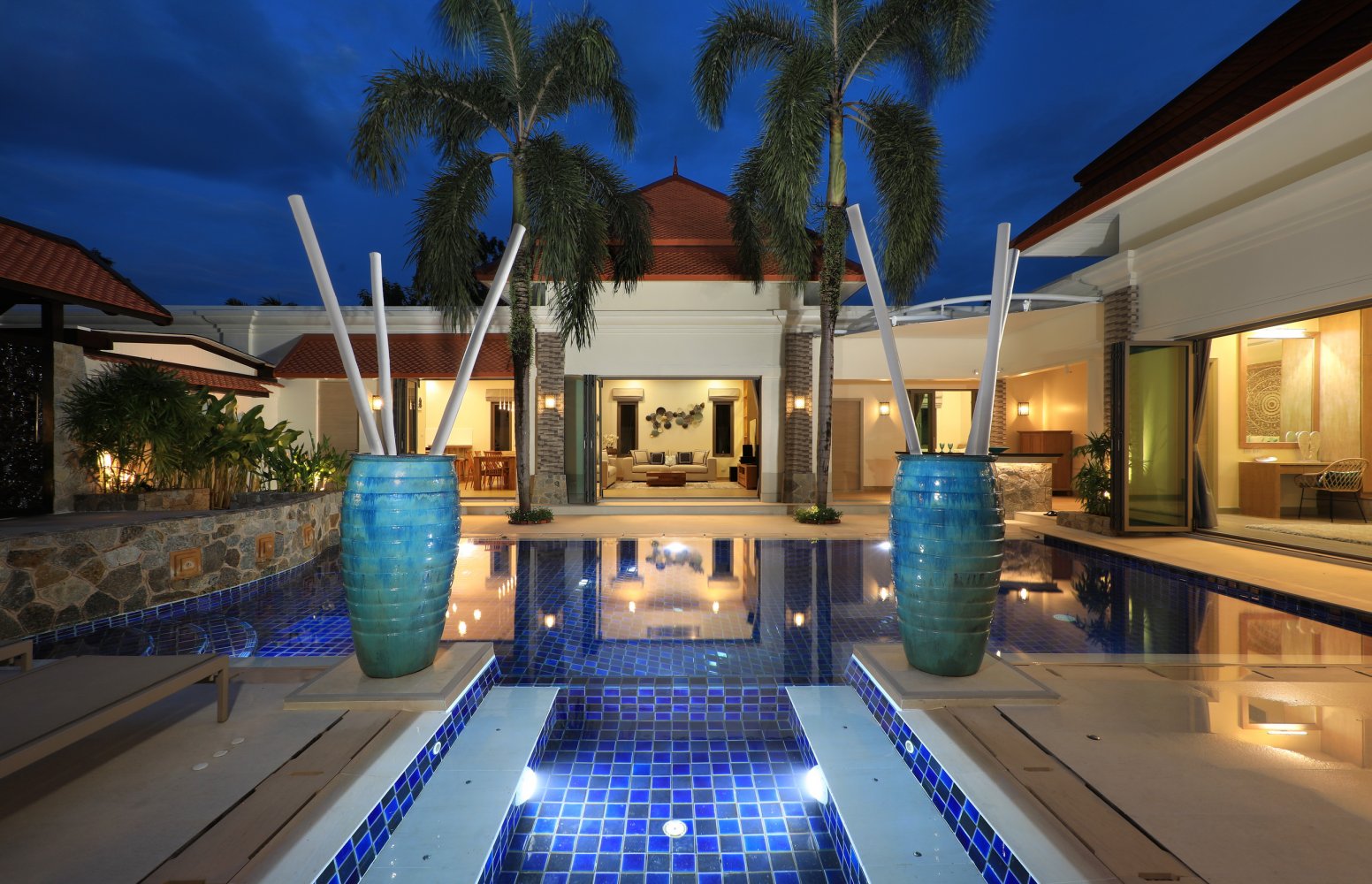 Property image - full photo 1