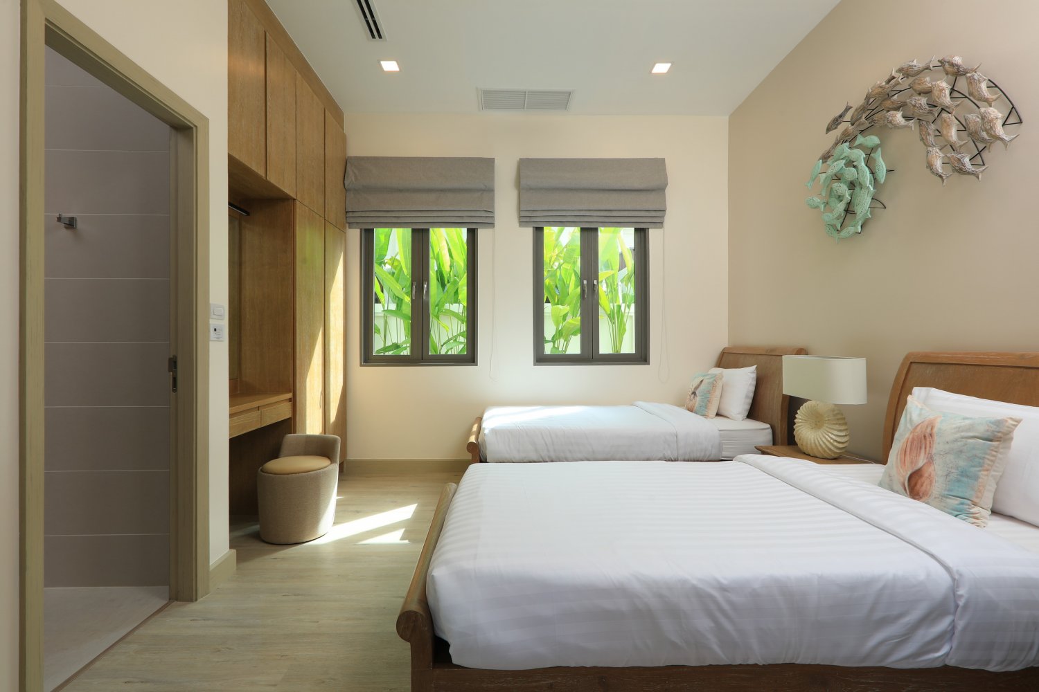 Property image - full photo 13