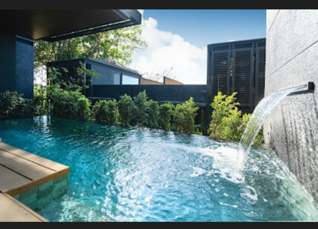 Property image - full photo 2