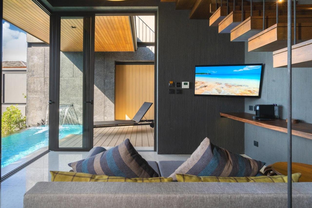 Property image - full photo 13