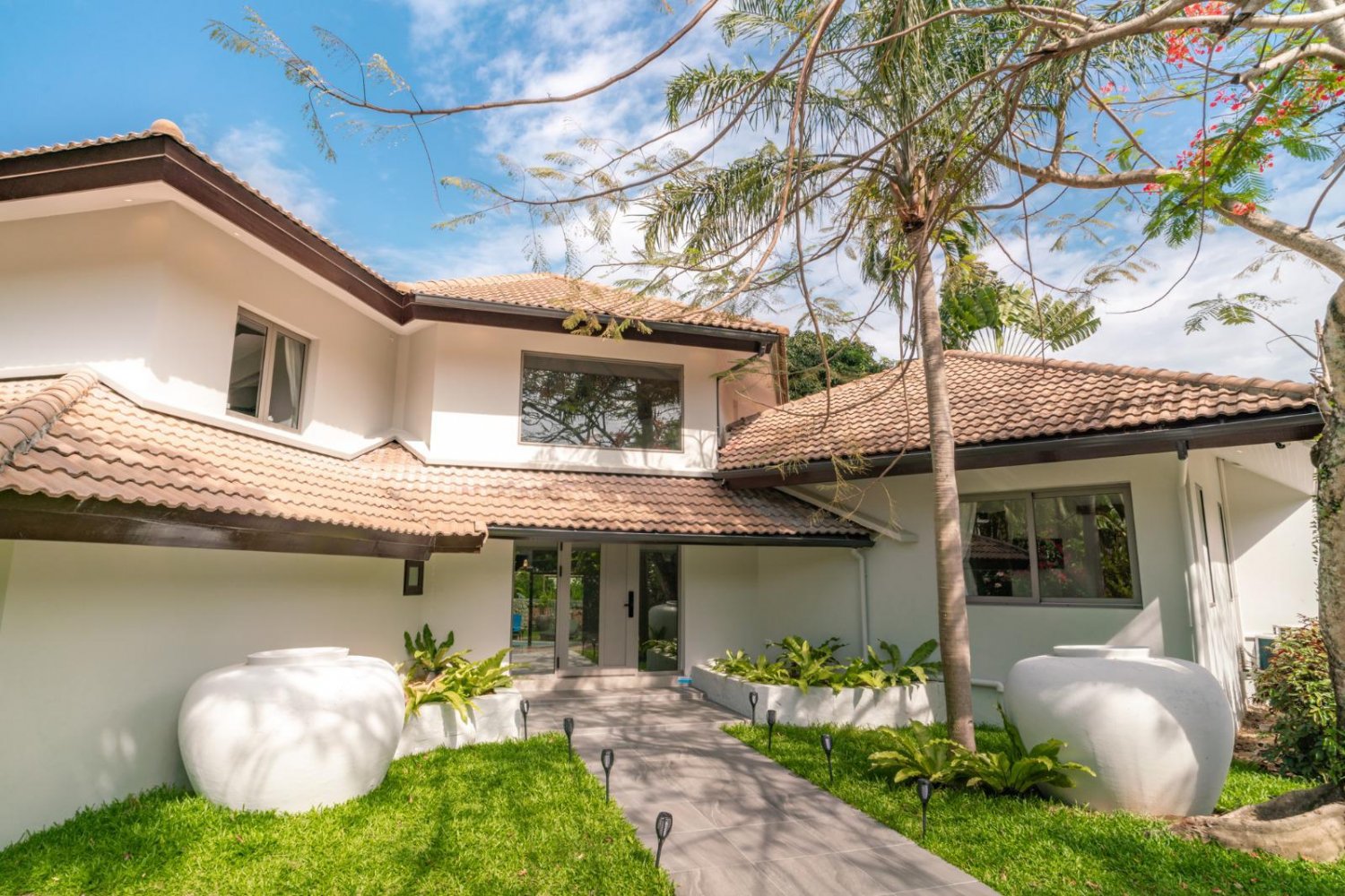 Property image - full photo 6