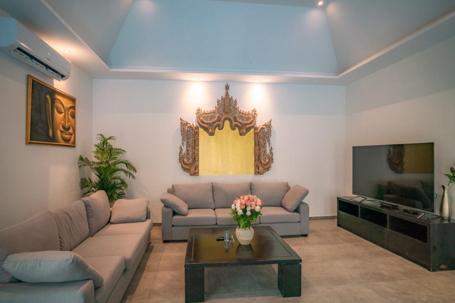 Property image - full photo 16